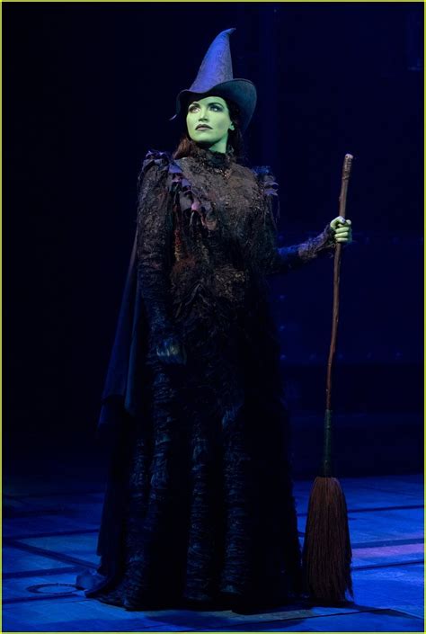 alisa foxxx|who played elphaba in wicked.